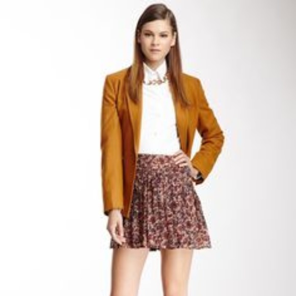 French Connection Dresses & Skirts - NWT FRENCH CONNECTION DANDELION DREAM MINI SKIRT